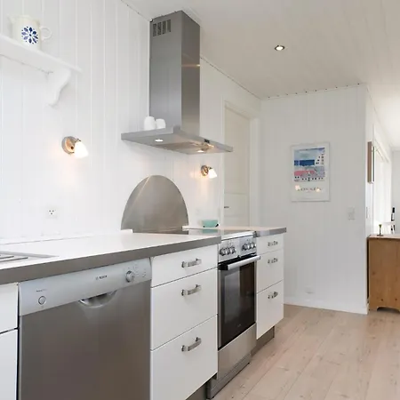 In Lokken With Kitchen Holiday home *